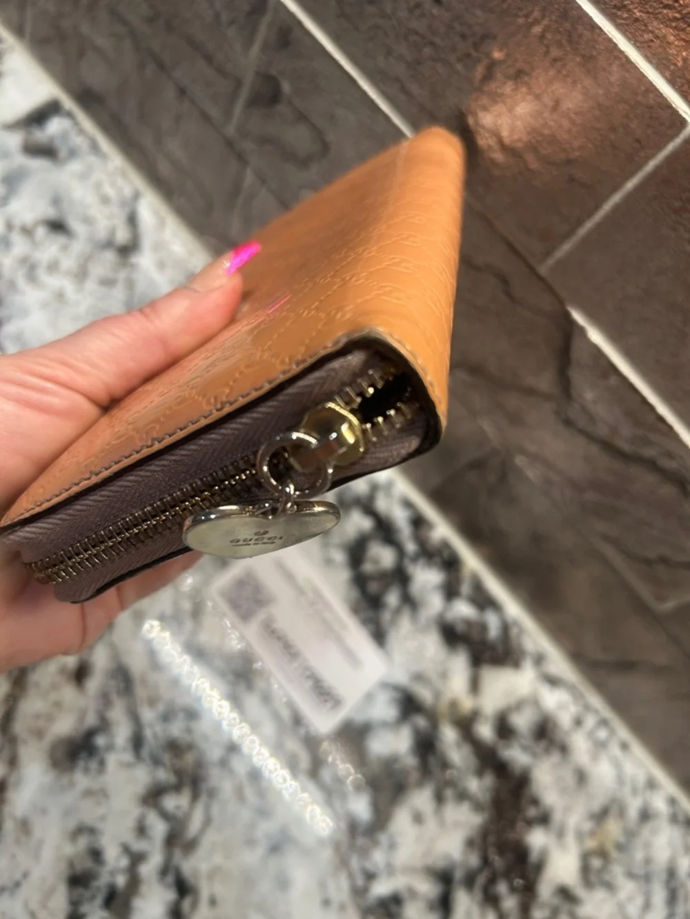 Gucci Embossed GG Zip Around Wallet in Pink COA incl. - Picture 4 of 15